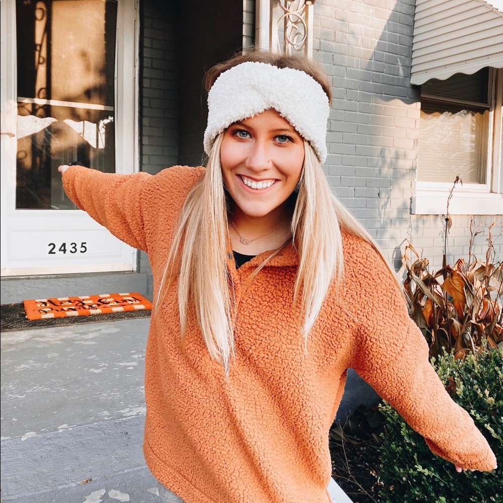 Meet your Posher, Emily!